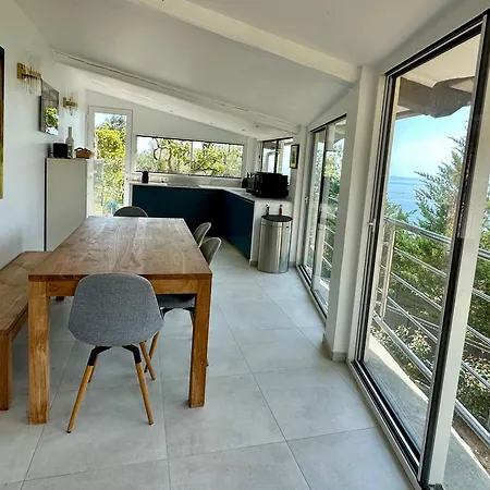 Laureto & E1027-le Corbusier Apartment *