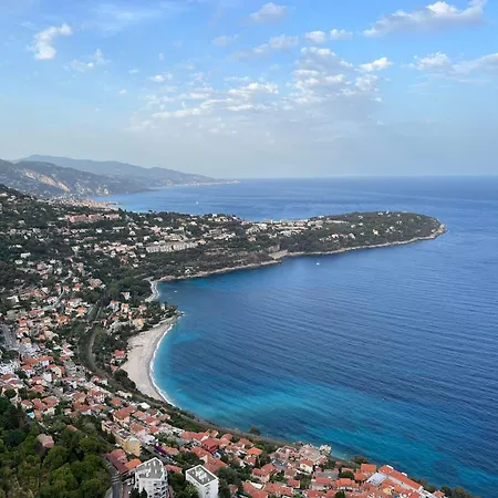 דירה Laureto & E1027-le Corbusier *