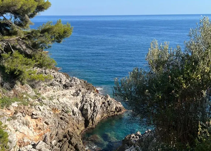 Laureto & E1027-le Corbusier Апартаменты *